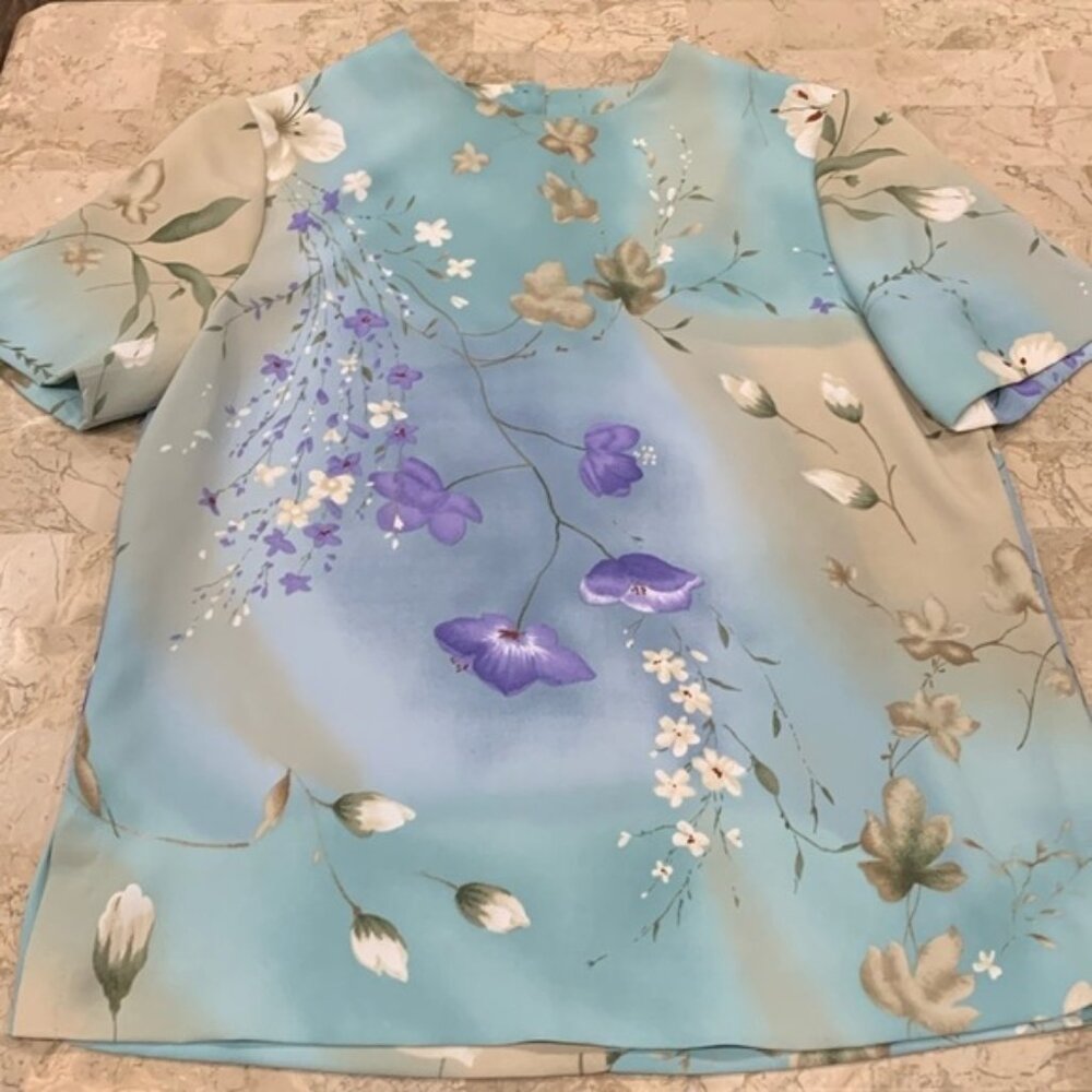 RTM  Collection floral blouse